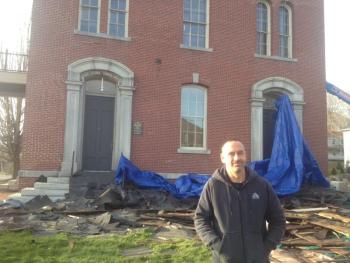 Jack Nelson outside the old customs house in Wiscasset