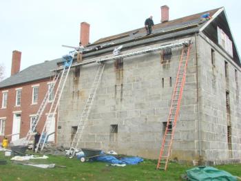 Photo of 1811 jail in Wiscasset