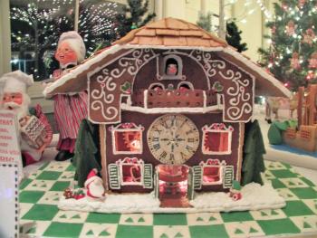 Susan Brackett’s Santa’s Cukoo gingerbread