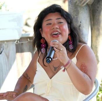 "American Idol" contestant Julia Gagnon of Cumberland performs at a fundraiser at Brady's restaurant. STEVE EDWARDS/Boothbay Register