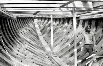 Skipper John S. Nugent III inside the hull of the Bowdoin during the schooner’s four-year reconstruction at Maine Maritime Museum in Bath. PHIL DI VECE photo