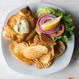 Deck Bar & Grill at Linekin Bay Resort