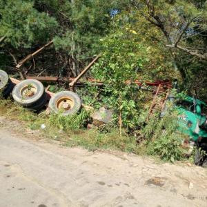 The driver of a truck made an heroic move to avoid a crash after his brakes failed. (Photo by Sarah Thompson)