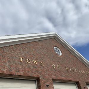 Wiscasset municipal building. File photo